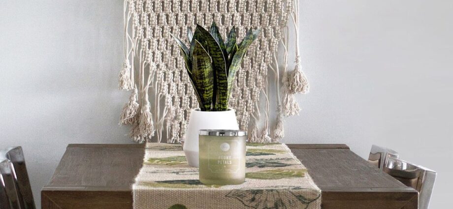 Media Embeds image i2